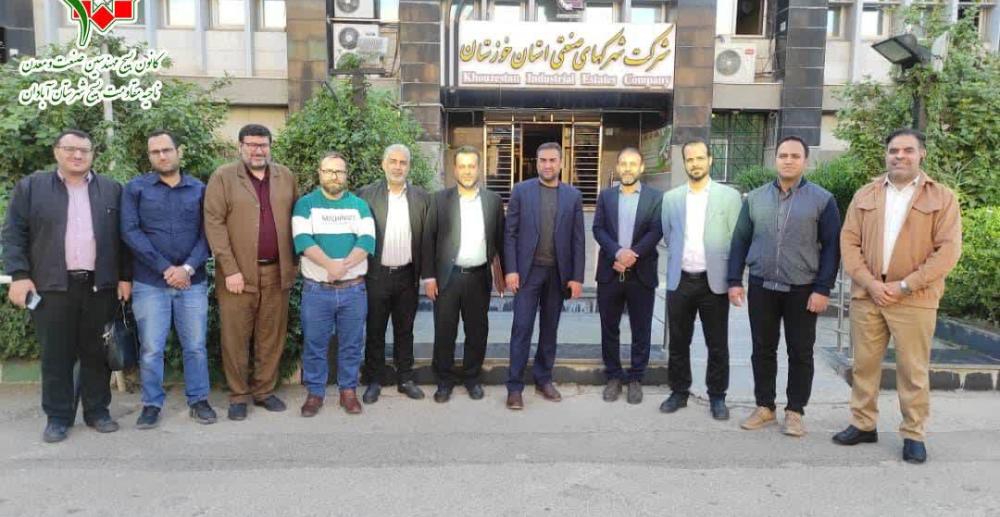 نشست مشترک مدیران کانونهای بسیج مهندسین صنعت و معدن با مدیران شهرکهای صنعتی خوزستان برگزار شد